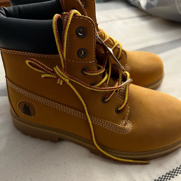 NWT, G.H Bass boot, kids size 2 - Picture 4 of 4